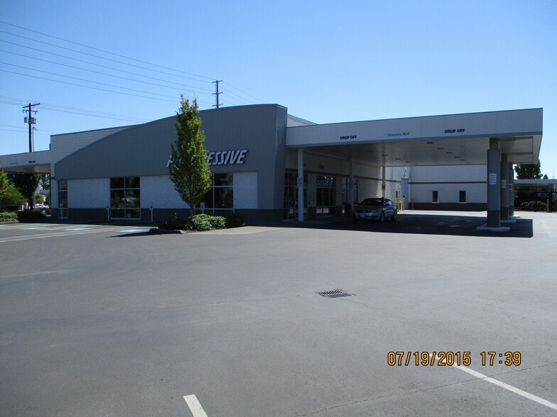 More Photos Of 13906 Highway 99, Lynnwood Office For Sale