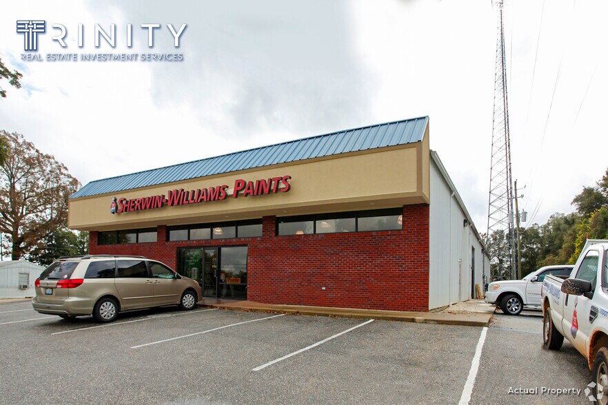 More Photos Of 6901 Moffett Rd, Mobile Showroom For Lease
