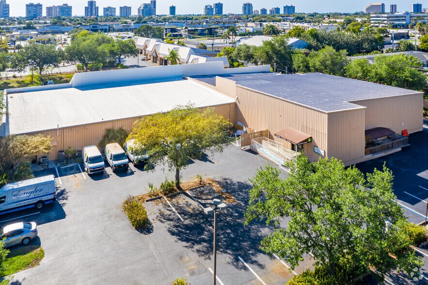 More Photos Of 4130-4188 Tamiami Trl N, Naples Unknown For Lease