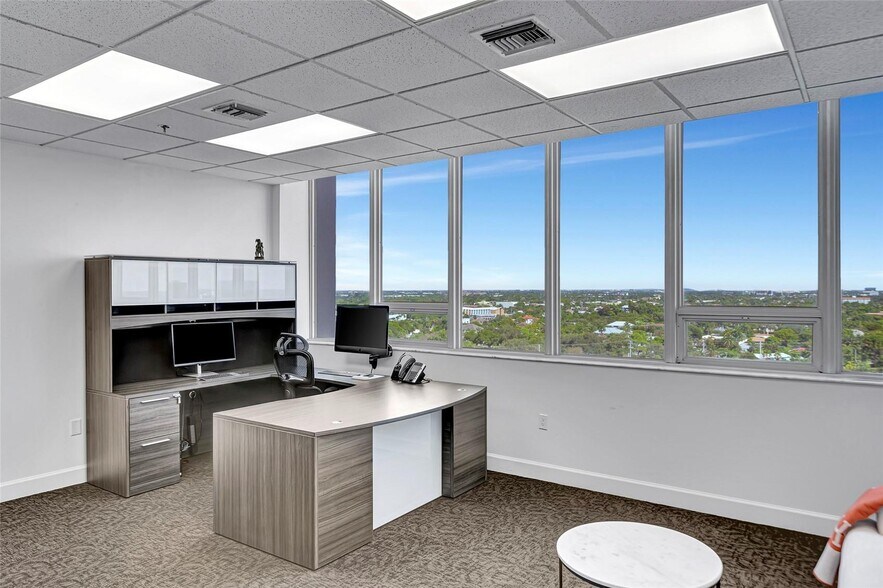 More Photos Of 2455 E Sunrise Blvd, Fort Lauderdale Loft Creative Space For Sale