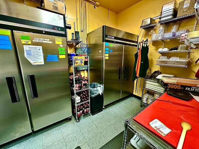 More Photos Of 124 N Main St, Lima Specialty For Sale