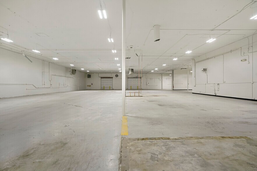 More Photos Of 5981 Marion Dr, Denver Warehouse For Sale