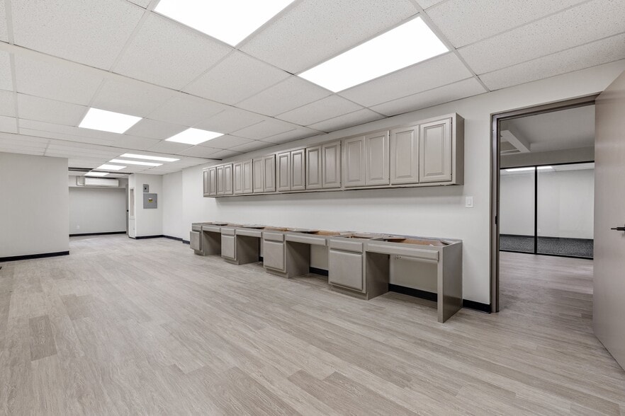 More Photos Of 1515 S Boulder Ave, Tulsa Office For Lease