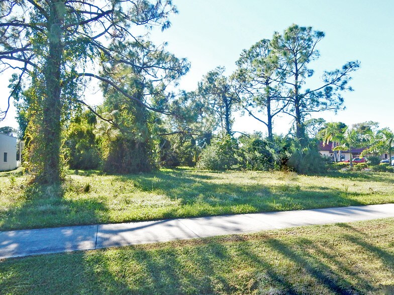 More Photos Of 4426 Tamiami Trl E, Naples Land For Sale