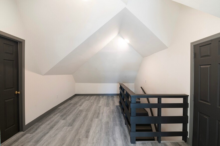 More Photos Of 1732 N Wilton Pl, Los Angeles Apartments For Sale