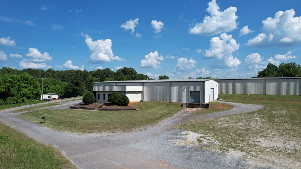 More Photos Of 143 Caggiano Dr, Gaffney Warehouse For Lease