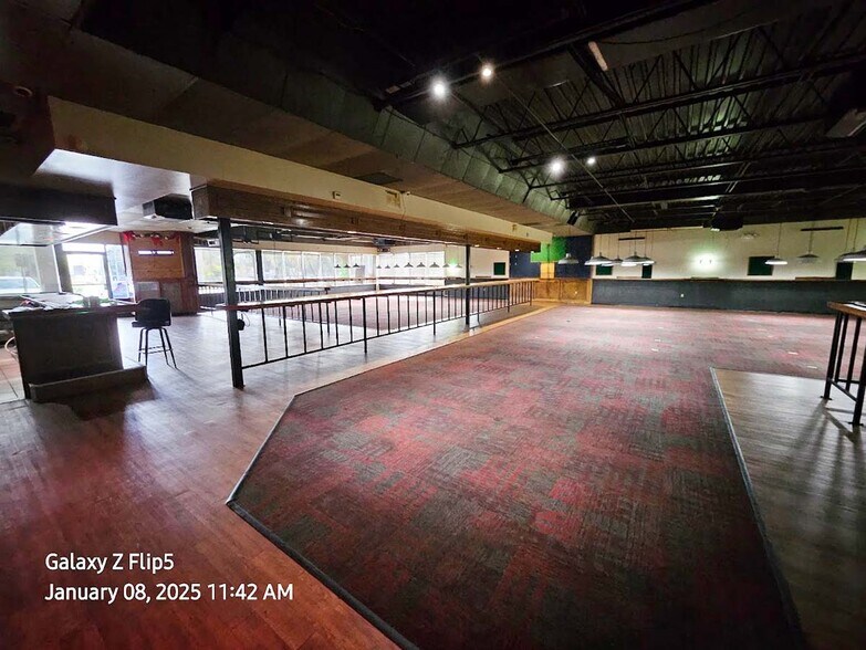 More Photos Of 2500 S Semoran Blvd, Orlando Unknown For Lease