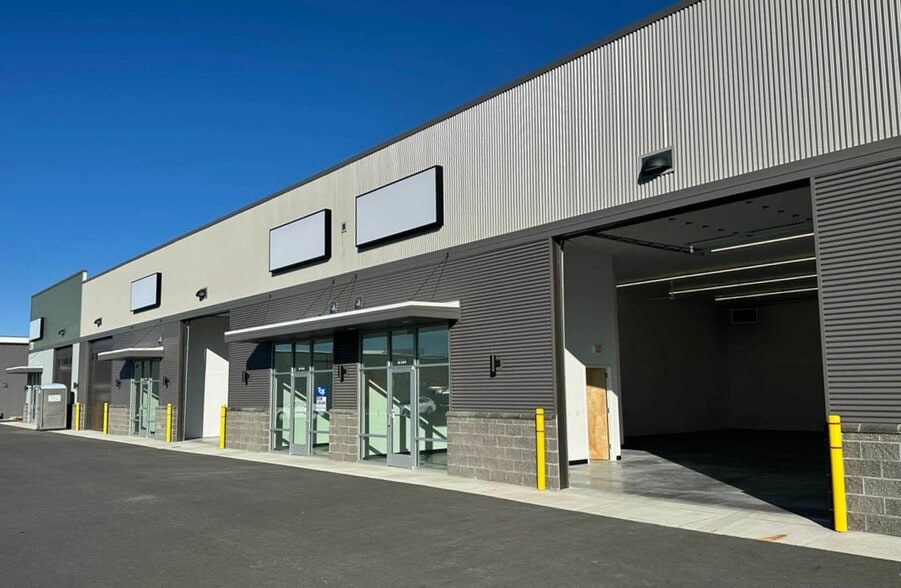 More Photos Of 4129 E Early Dawn Ave, Post Falls Flex For Lease