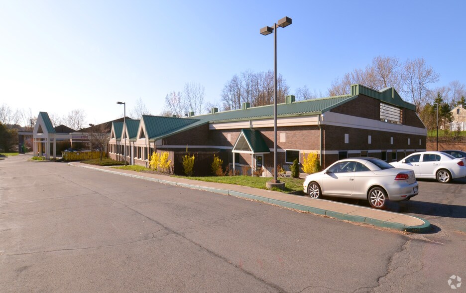 More Photos Of 7 Century Hill Dr, Latham Office For Lease