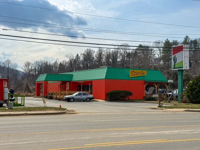 Primary Photo Of 1297 Tunnel Rd, Asheville Restaurant For Lease