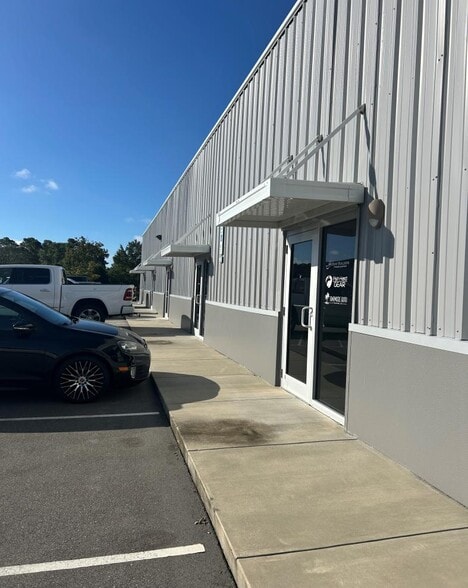 More Photos Of 1324 Lake Park Blvd N, Carolina Beach Unknown For Lease