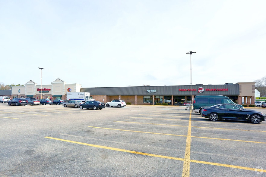 More Photos Of 2100-2158 First Colonial Rd, Virginia Beach Unknown For Lease