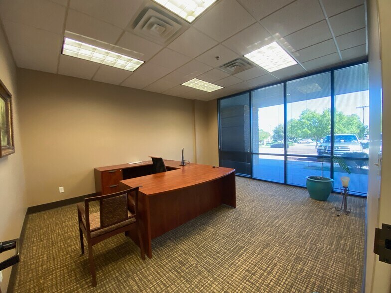 More Photos Of 425 Ashley Ridge Blvd, Shreveport Office For Lease