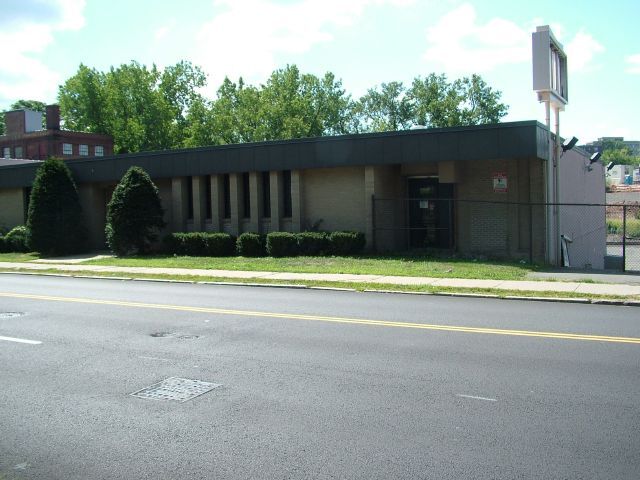 Primary Photo Of 35-55 Edwards St, Hartford Warehouse For Lease