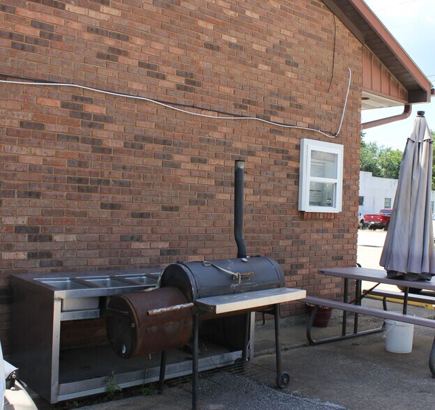 More Photos Of 339 E Main St, Auburn Restaurant For Sale