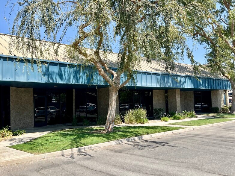 More Photos Of 4300 Stine Rd, Bakersfield Office For Lease