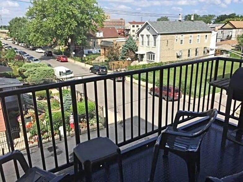 More Photos Of 900 S Western Ave, Chicago Apartments For Lease