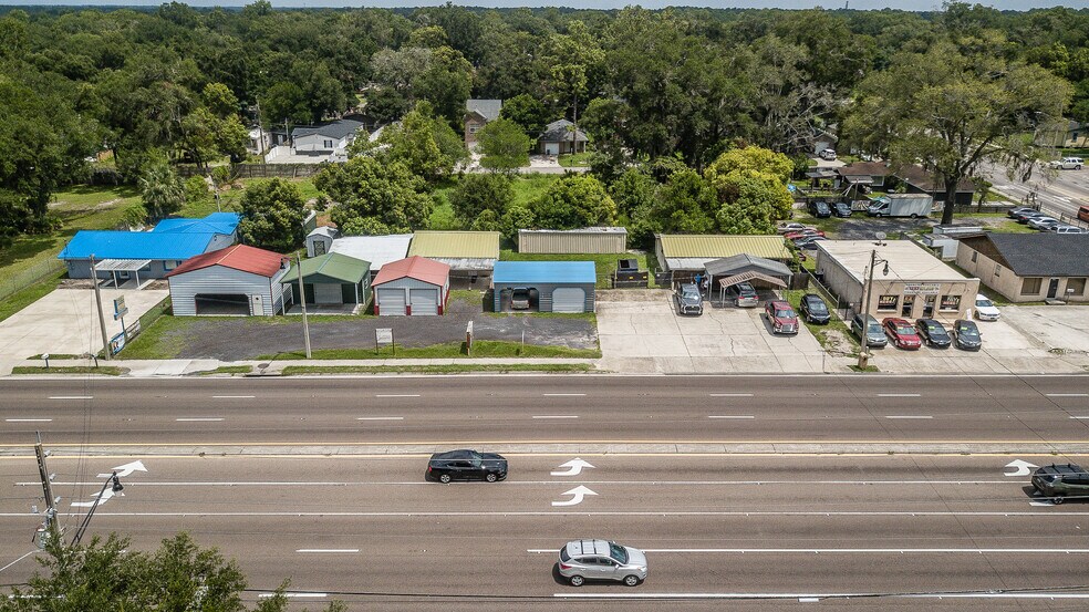 More Photos Of 8225 103rd St, Jacksonville Freestanding For Sale
