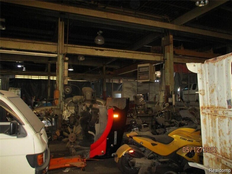 More Photos Of 7170 E McNichols Rd, Detroit Manufacturing For Sale