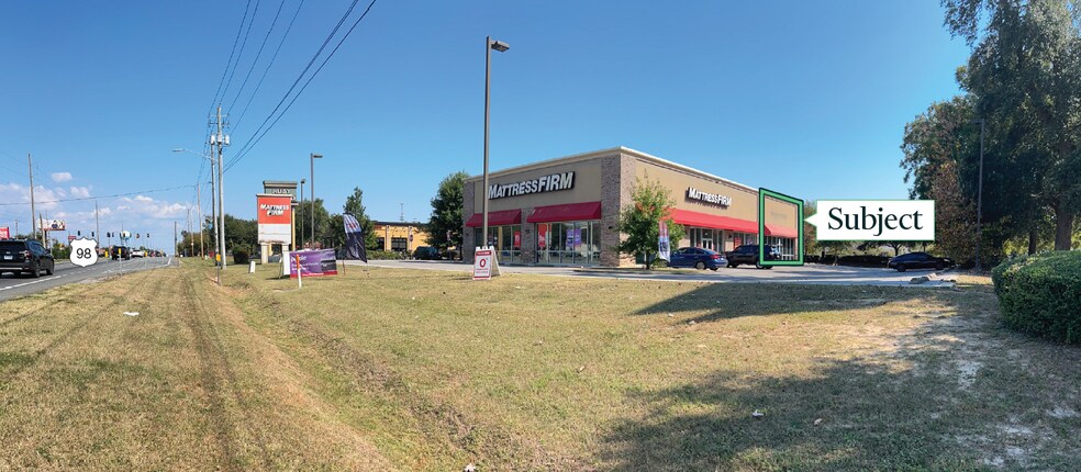 More Photos Of 4909 US-90, Pace General Retail For Lease