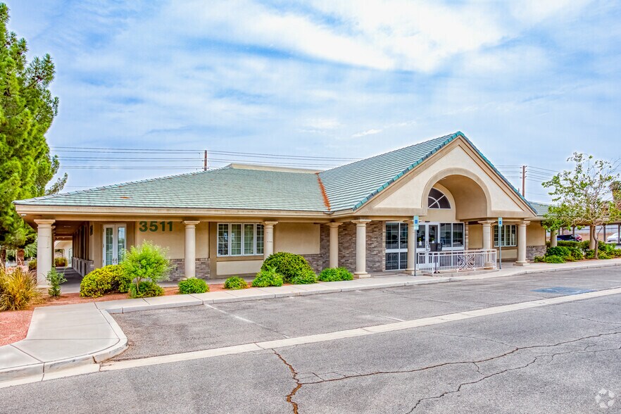 More Photos Of 3511 E Harmon Ave, Las Vegas Medical For Sale