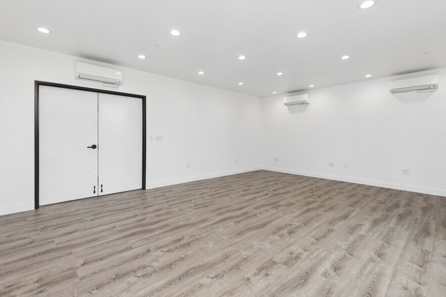 More Photos Of 156 Camino Oruga, Napa Warehouse For Lease