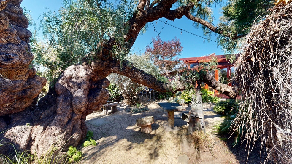 More Photos Of 2530 San Pablo Ave, Berkeley Office For Lease