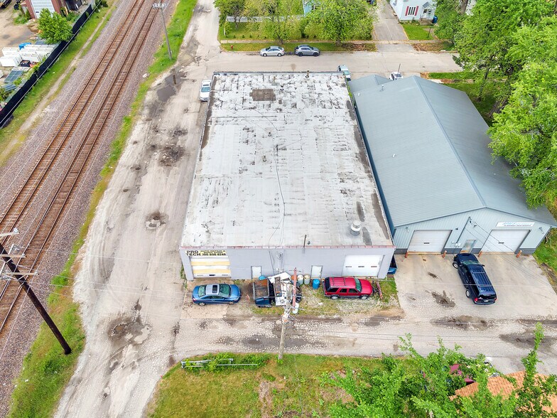 More Photos Of 26 E 34th Pl, Steger Auto Repair For Lease