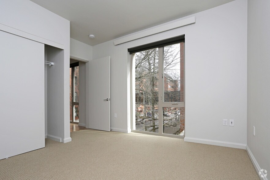 More Photos Of 2240-2250 NW Lovejoy St, Portland Apartments For Lease