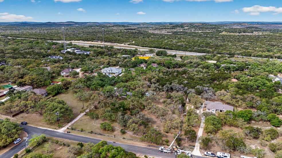 More Photos Of 27217 Okent Dr, San Antonio Flex For Sale