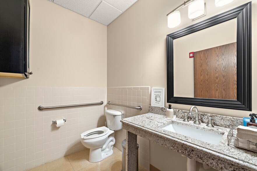 More Photos Of 106 S Wynstone Park Dr, Barrington Medical For Sale