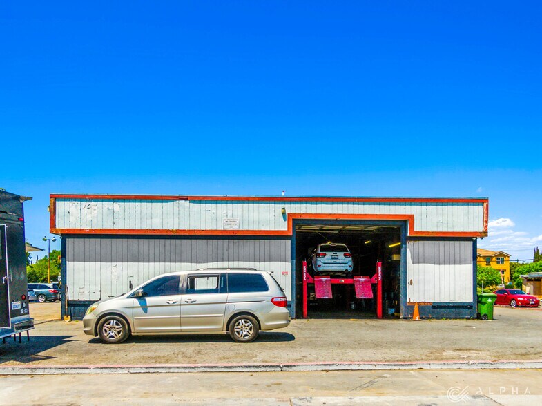 More Photos Of 42240 Fremont Blvd, Fremont Auto Repair For Lease
