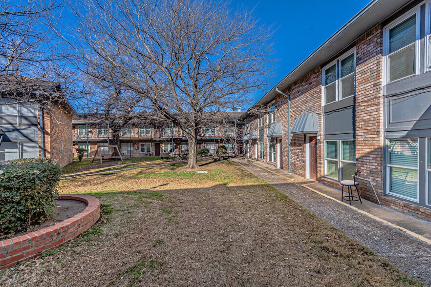 More Photos Of 4635 W Gore Blvd, Lawton Apartments For Sale