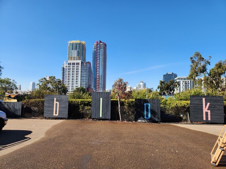 More Photos Of 548-570 19th St, San Diego Medical For Sale