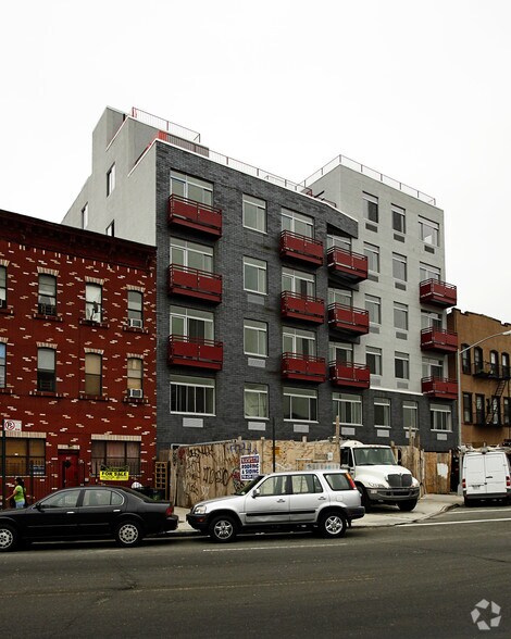 More Photos Of 184 Noll St, Brooklyn Office For Lease