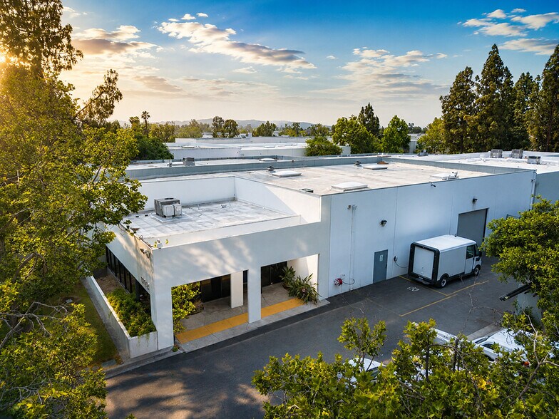 Primary Photo Of 5463 Diaz St, Irwindale Warehouse For Lease