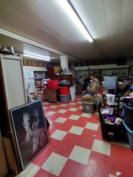 More Photos Of 8717 KY Highway 7, Viper Supermarket For Sale