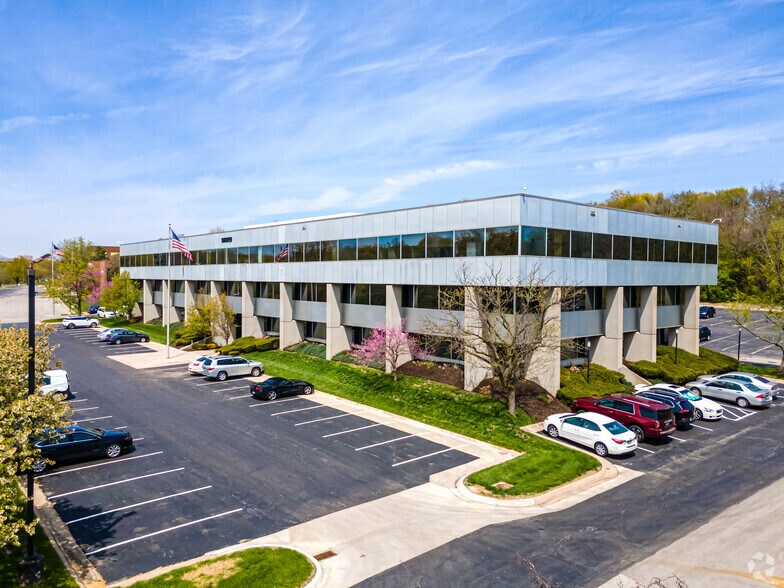 More Photos Of 9229 Ward Pky, Kansas City Office For Lease