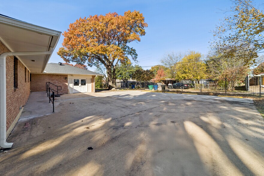 More Photos Of 7790 Main St, Frisco Office Residential For Sale