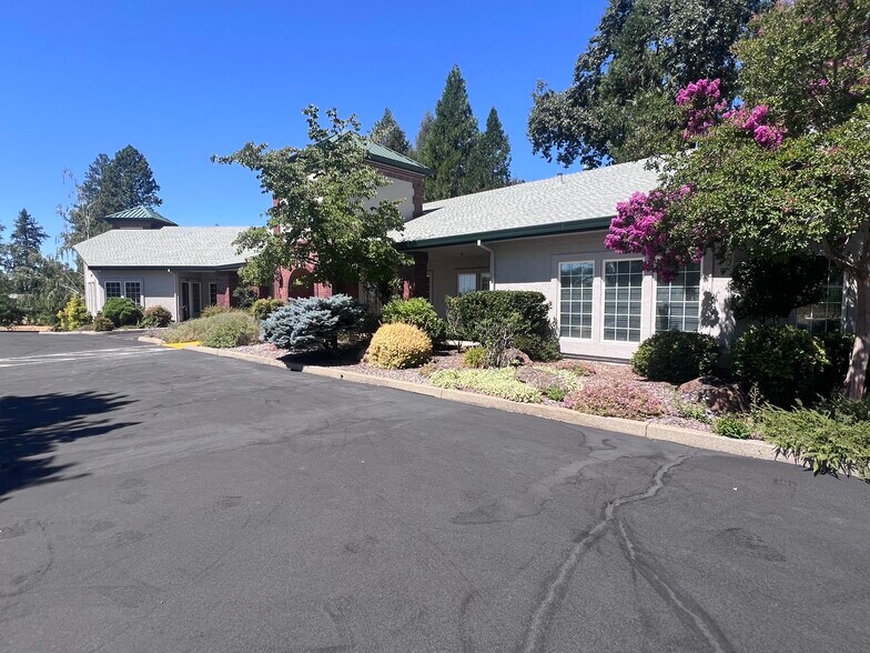 More Photos Of 6127 Clark Rd, Paradise Office For Lease