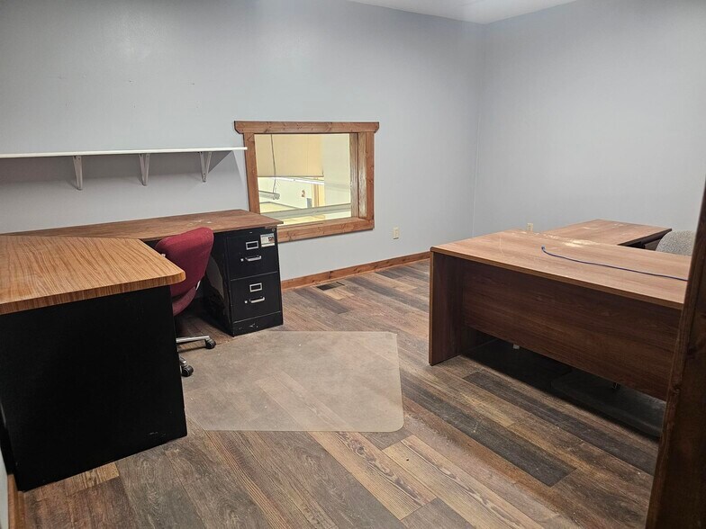 More Photos Of 804 N Union St, Mauston Freestanding For Lease