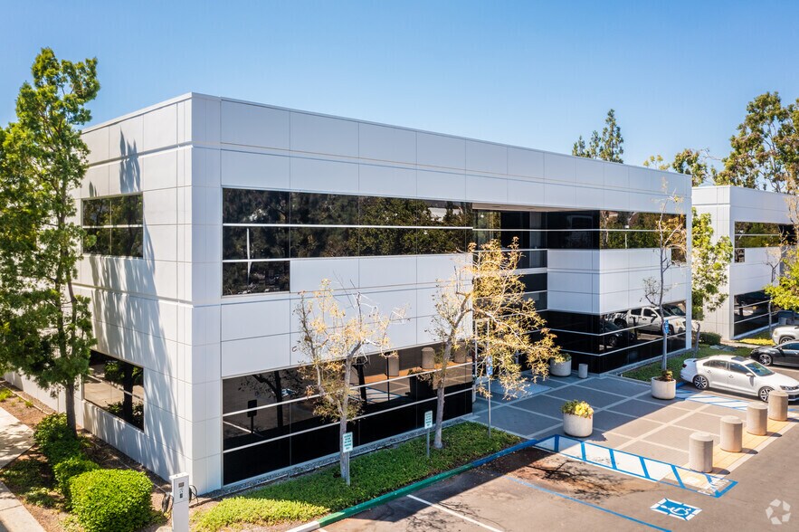 More Photos Of 3010-3070 Saturn St, Brea Unknown For Lease