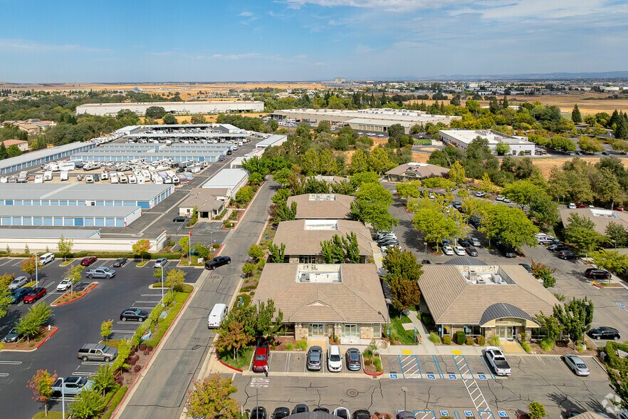 More Photos Of 1418 Blue Oaks Blvd, Roseville Medical For Lease