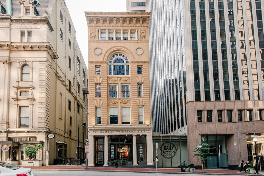 More Photos Of 217 N Charles St, Baltimore Office For Lease