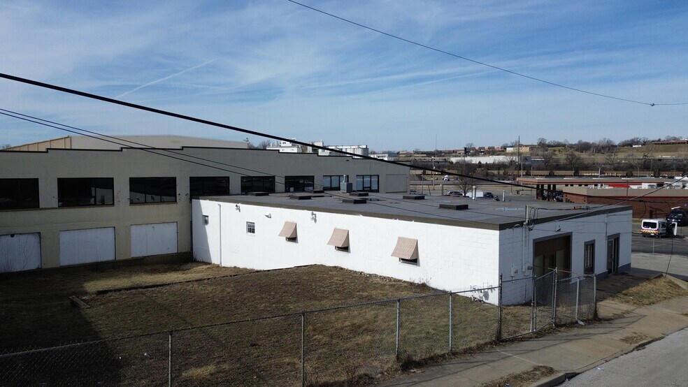 More Photos Of 3128 Bell St, Kansas City Warehouse For Lease