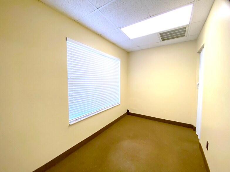 More Photos Of 901 E Oak St, Kissimmee Medical For Lease