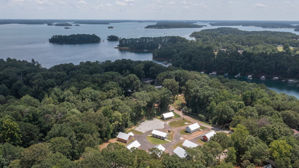 More Photos Of 1017 Smyzer Rd, Townville Manufactured Housing Mobile Home Park For Sale