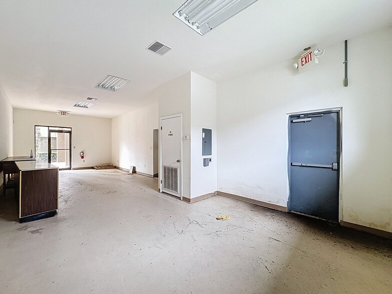 More Photos Of 2418 Highway 44 W, Inverness Storefront For Lease