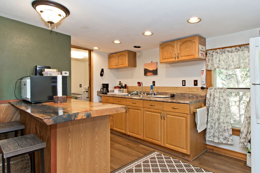 More Photos Of 18431 Hwy 410, Naches Restaurant For Sale
