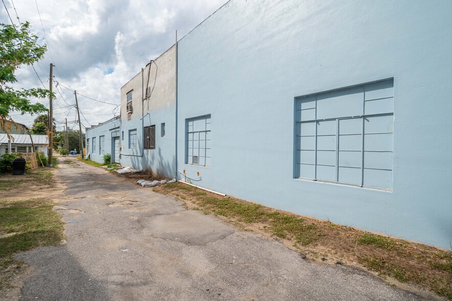More Photos Of 322 S Scenic Hwy, Lake Wales General Retail For Sale